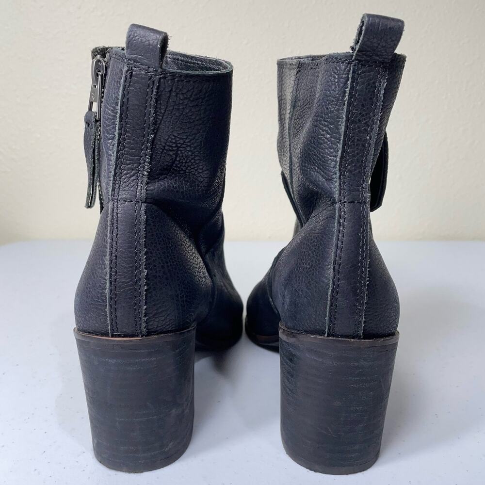 Lucky Brand Kamren Black Peep Toe Block Heel Bootie Shoes Size 8 - Picture 4 of 8